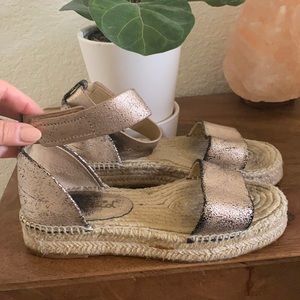 Espadrille sandals